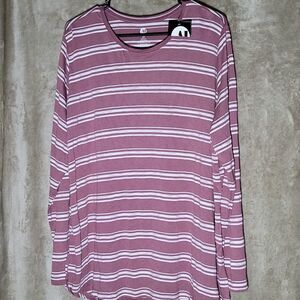 💛CLEARANCE💛 💥Brand New!💥 A&I Women's Long-sleeve Top - SIZE XXL